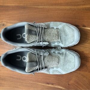 OnCloud On Running Cloud 5 Men's Gray Athletic Shoes Size 11.5